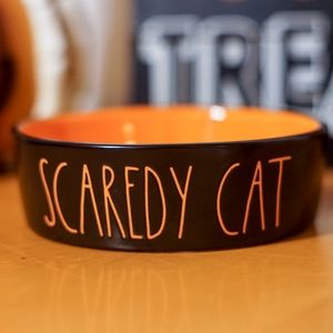 Rae Dunn Scaredy cat bowl